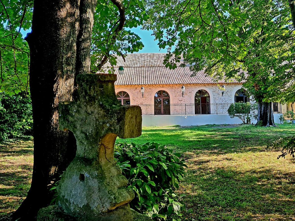 D'hotes Le Domaine De Romanil Saint-Remy-de-Provence